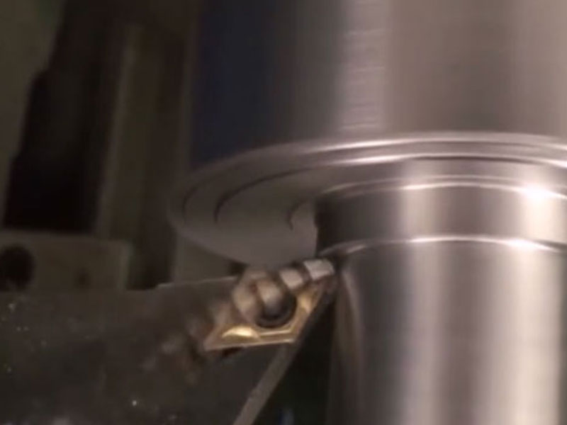 Several Methods to Control Chip Breaking in Turning in Machining